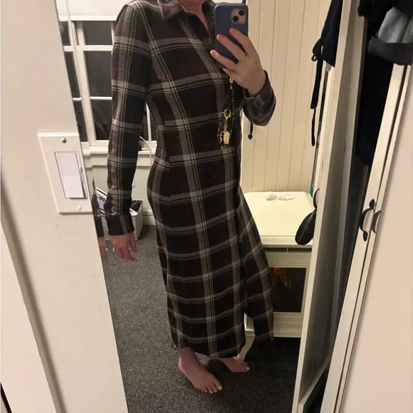 NWT Faherty Long Sleeve Legend Plaid Sweater Dress - MEDIUM - Picture 3 of 12